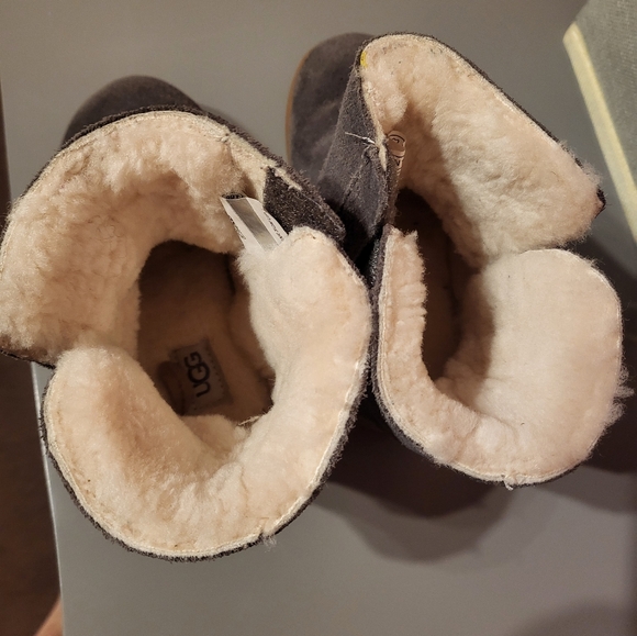 Toddler Uggs - Picture 3 of 4